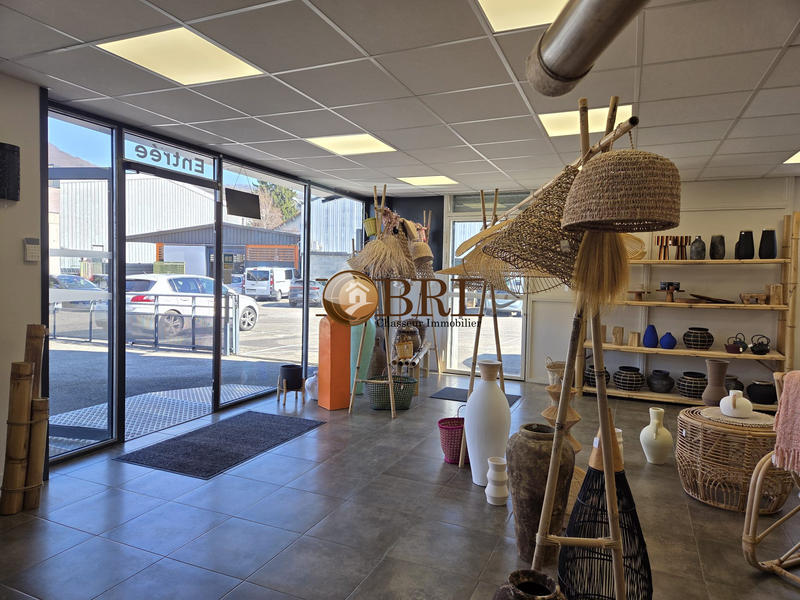 Fonds de commerce - Local commercial - 170 m²