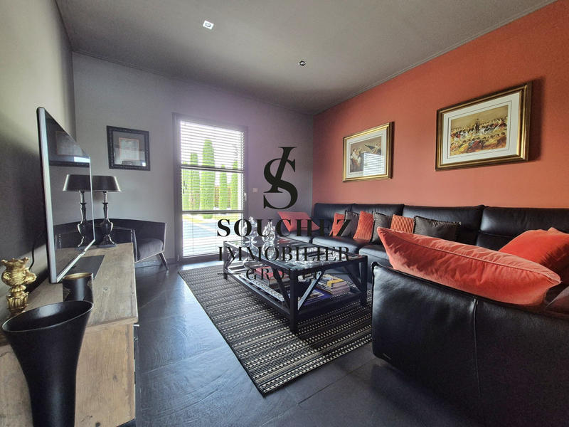 Villa - 265 m² - 10 pièces