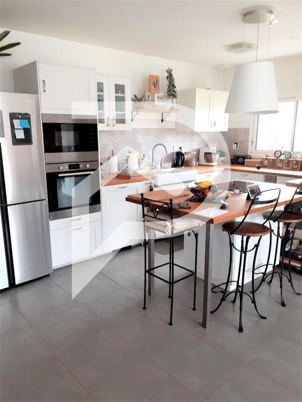 Maison - 103 m² - 5 pièces