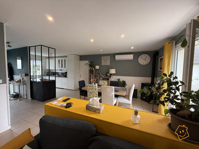 Maison - 82 m² - 4 pièces