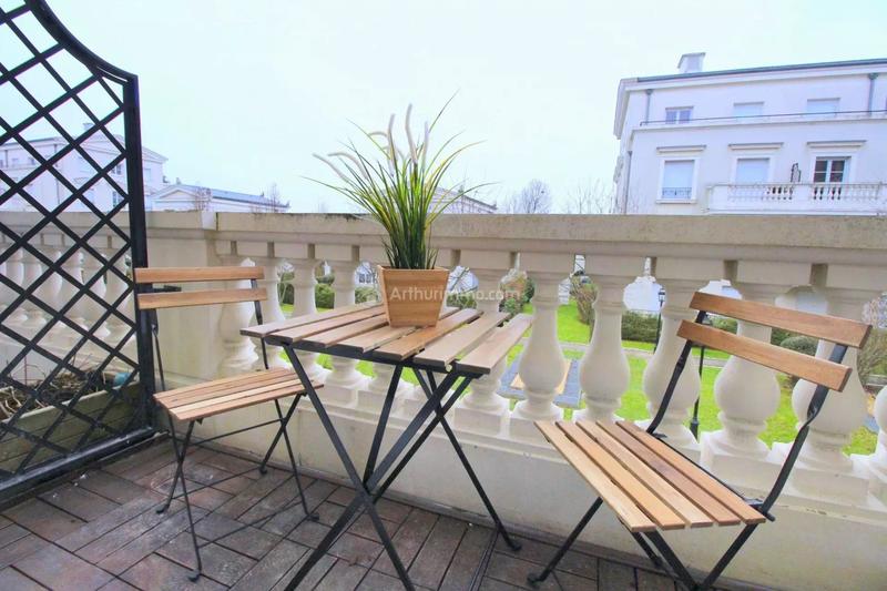 Appartement - 97 m² - 5 pièces