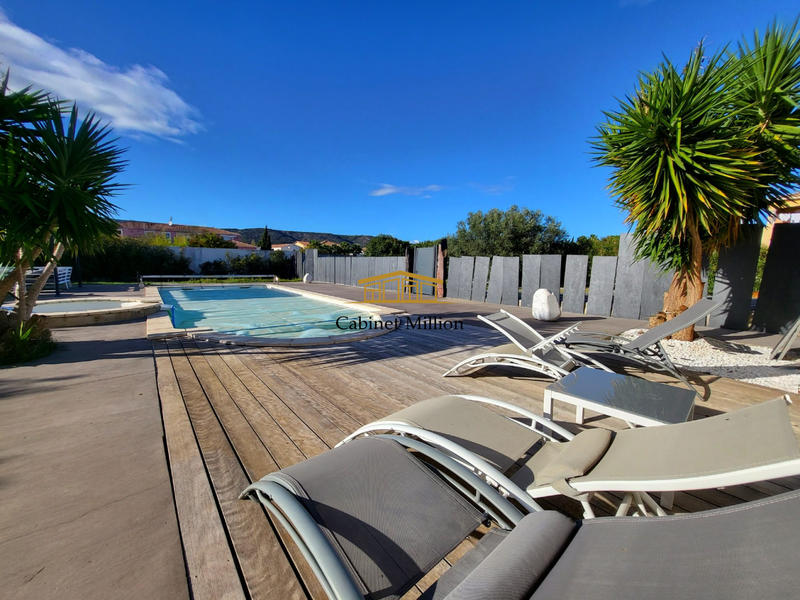 Maison - 210 m² - 4 pièces