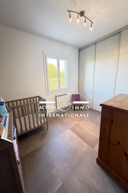 Propriété - 159 m² - 6 pièces