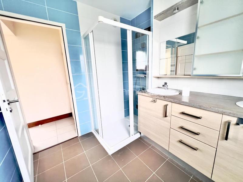 Maison - 177 m² - 6 pièces