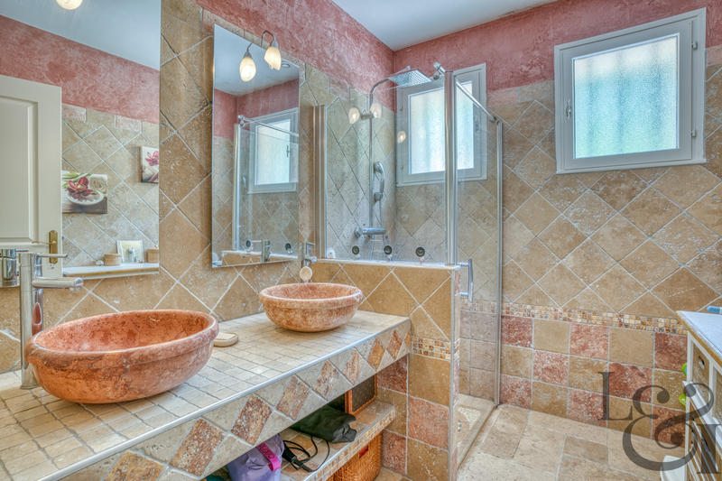 Maison - 127 m² - 6 pièces