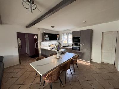 Maison - 110 m² - 5 pièces