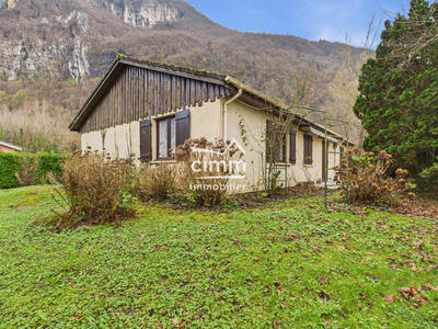 Maison - 107 m² - 4 pièces