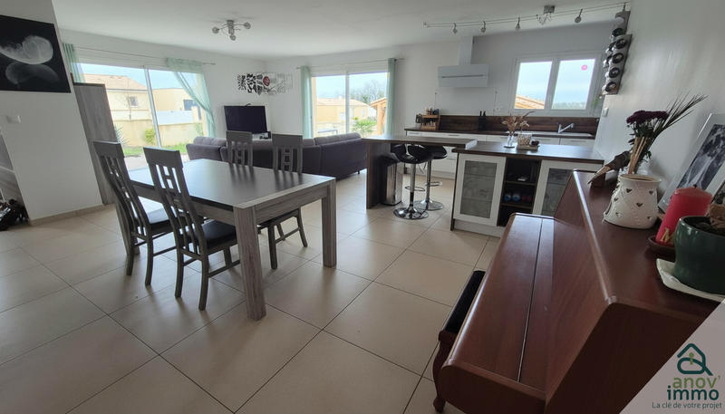 Maison - 104 m² - 4 pièces