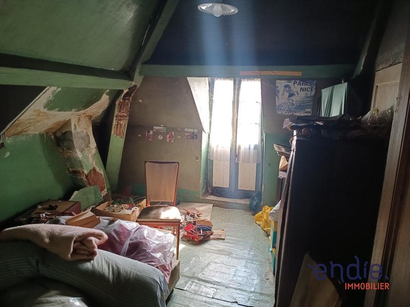 Maison - 101 m² - 6 pièces