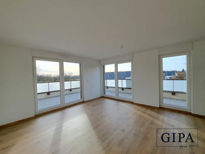 Appartement - 90 m² - 4 pièces