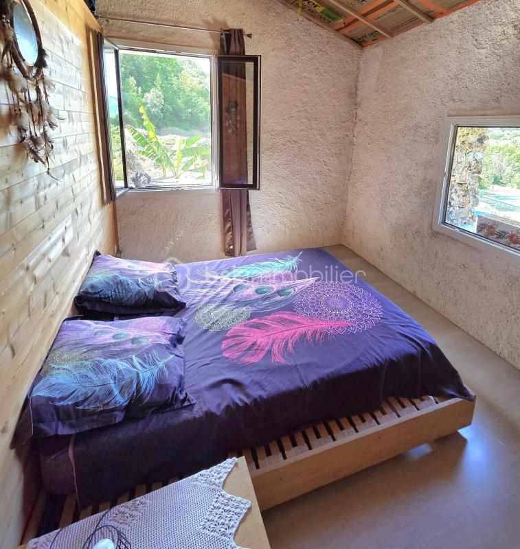 Maison en pierre - 105 m² - 5 pièces