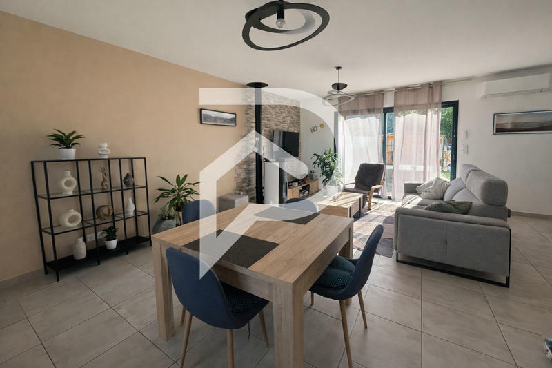 Maison - 85 m² - 4 pièces