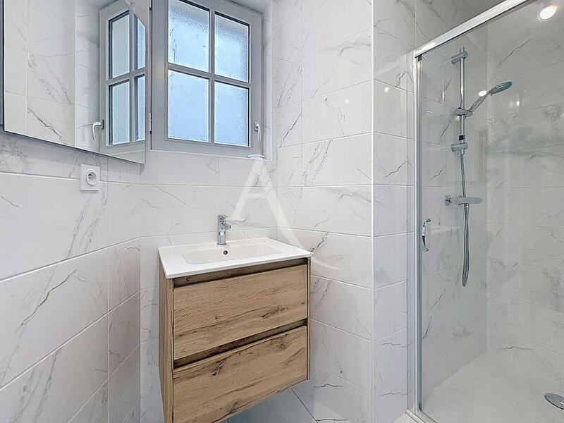 Maison - 87 m² - 6 pièces