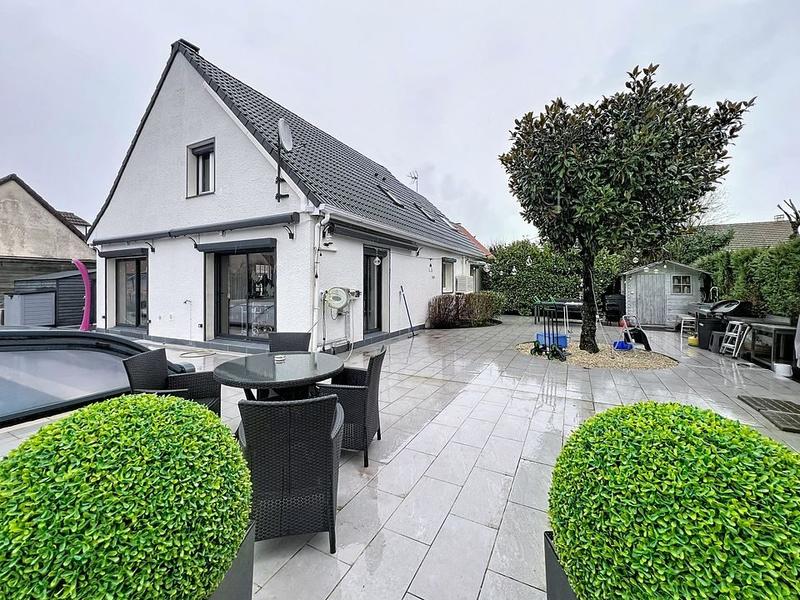 Maison - 150 m² - 6 pièces