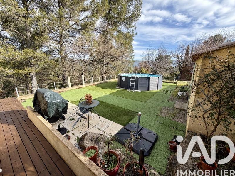 Maison - 102 m² - 4 pièces