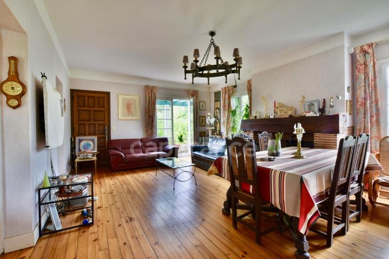 Maison - 135 m² - 7 pièces