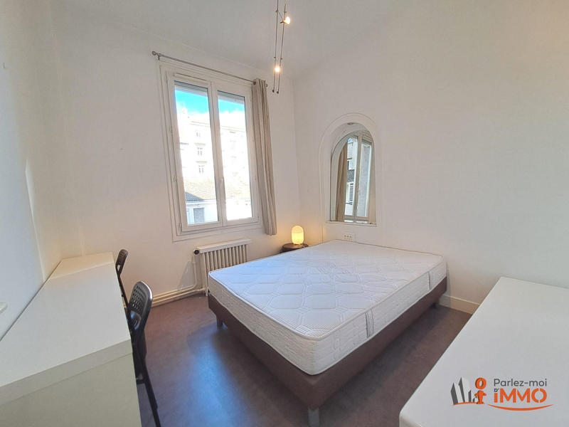 Appartement - 121 m² - 5 pièces