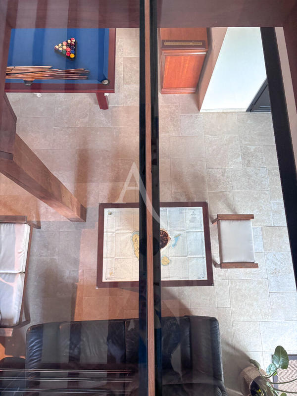 Maison - 186 m² - 6 pièces