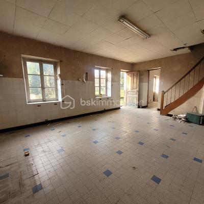 Corps de ferme - 184 m² - 6 pièces