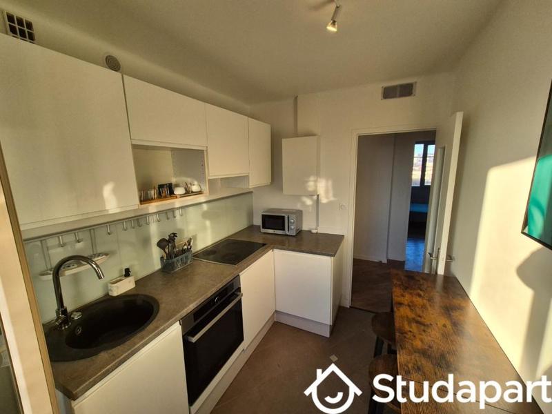 Chambre - 9 m² - 1 pièce