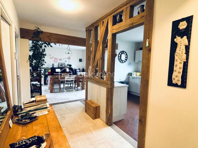 Maison - 185 m² - 10 pièces