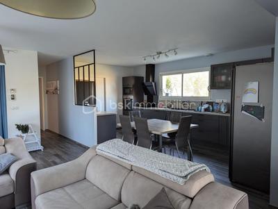 Maison - 118 m² - 5 pièces