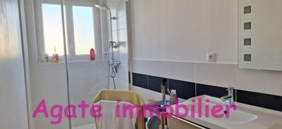 Appartement - 80 m² - 3 pièces