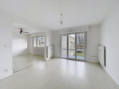 Appartement - 84 m² - 3 pièces