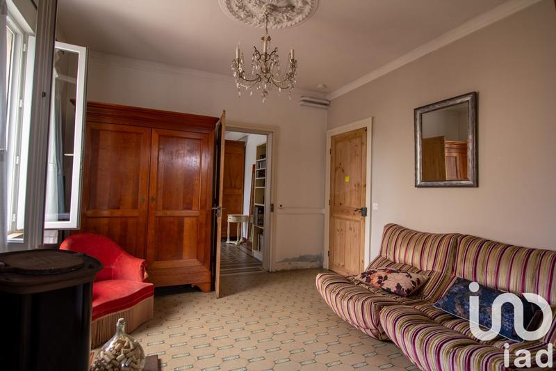 Maison - 255 m² - 11 pièces