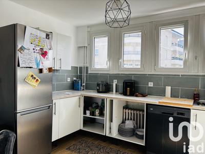 Appartement - 64 m² - 4 pièces