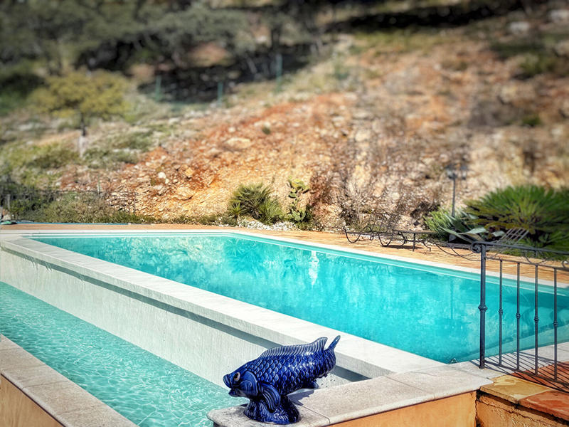 Maison - 230 m² - 6 pièces