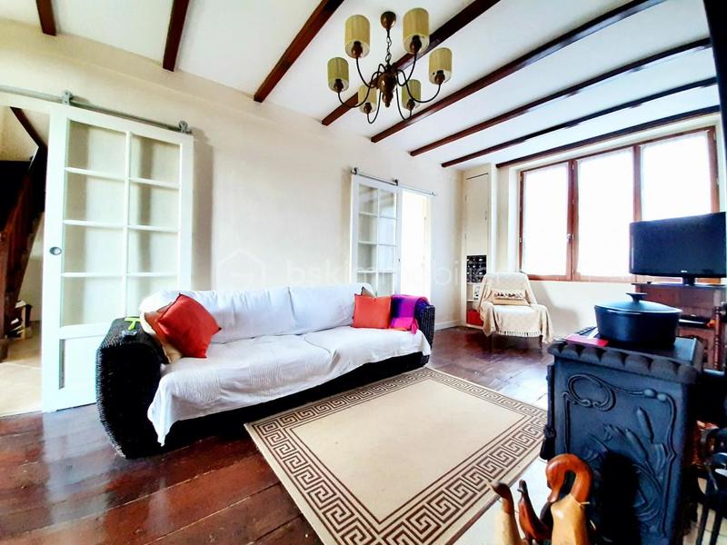 Maison en pierre - 146 m² - 6 pièces