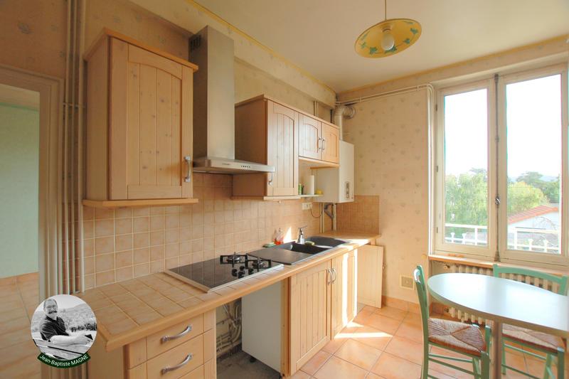 Appartement - 102 m² - 4 pièces