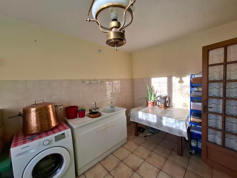 Maison - 184 m² - 7 pièces