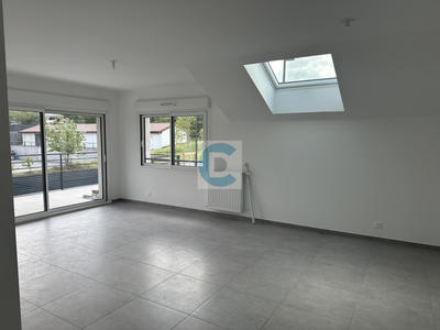 Appartement - 82 m² - 4 pièces