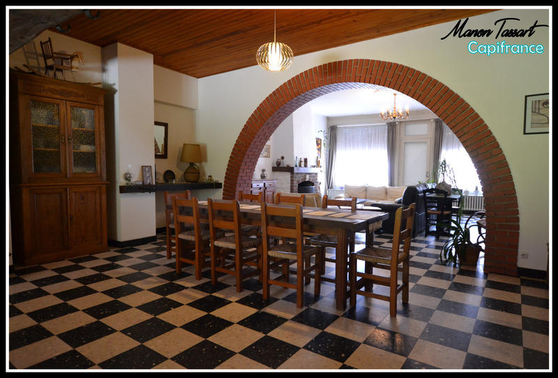 Maison - 236 m² - 5 pièces