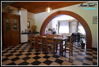 Maison - 236 m² - 5 pièces