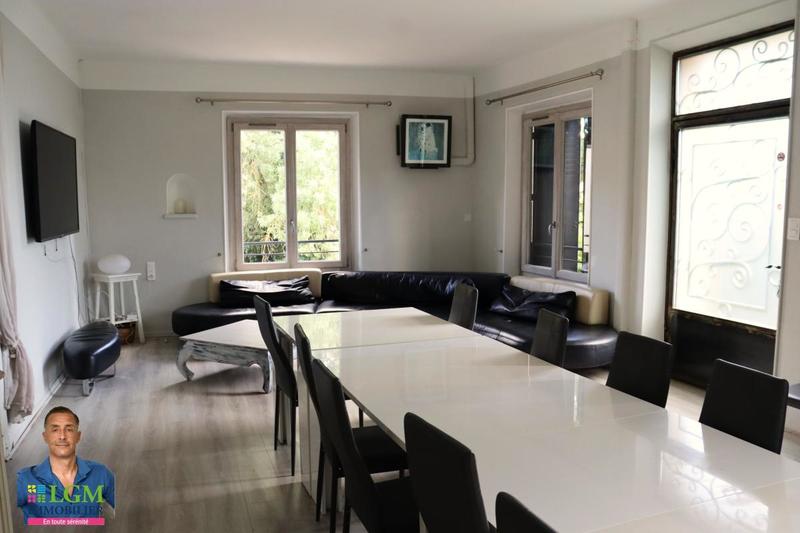 Mas - 397 m² - 14 pièces