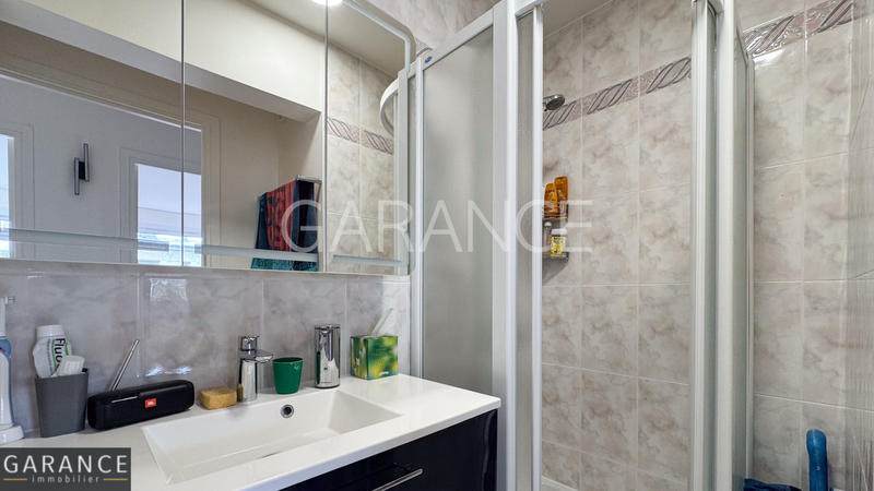 Appartement - 109 m² - 6 pièces