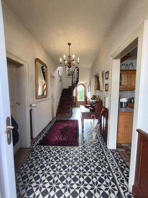 Maison - 206 m² - 7 pièces