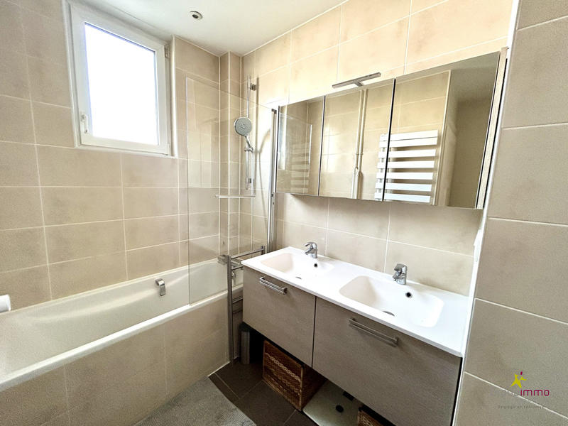 Appartement - 96 m² - 4 pièces