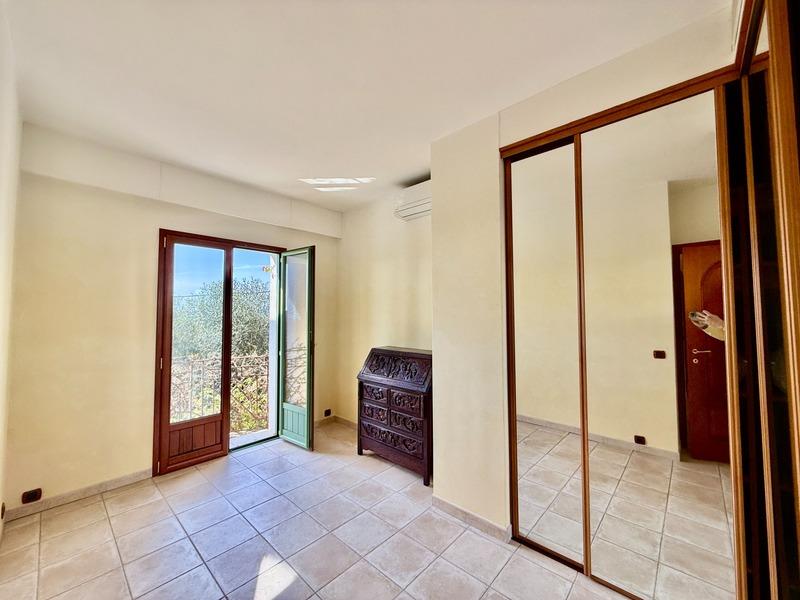 Villa - 200 m² - 5 pièces
