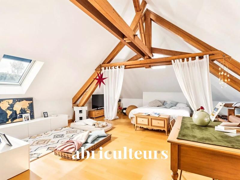 Maison - 152 m² - 7 pièces