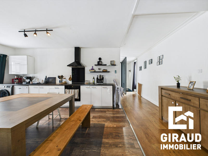 Maison - 155 m² - 7 pièces