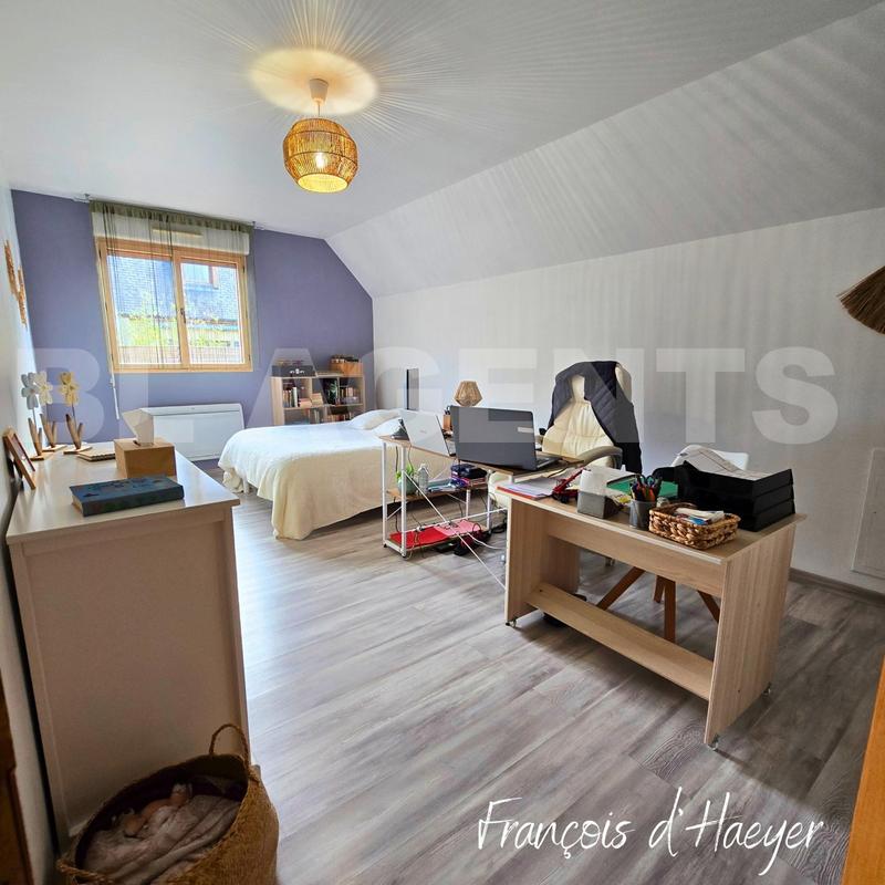 Maison traditionnelle - 154 m² - 6 pièces