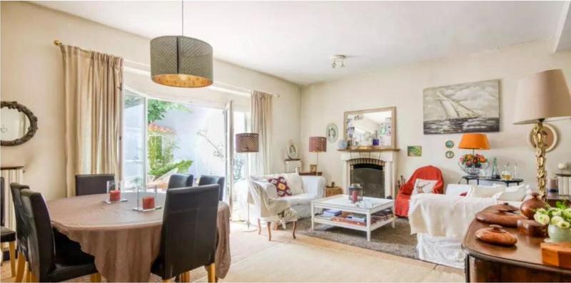 Maison - 220 m² - 9 pièces