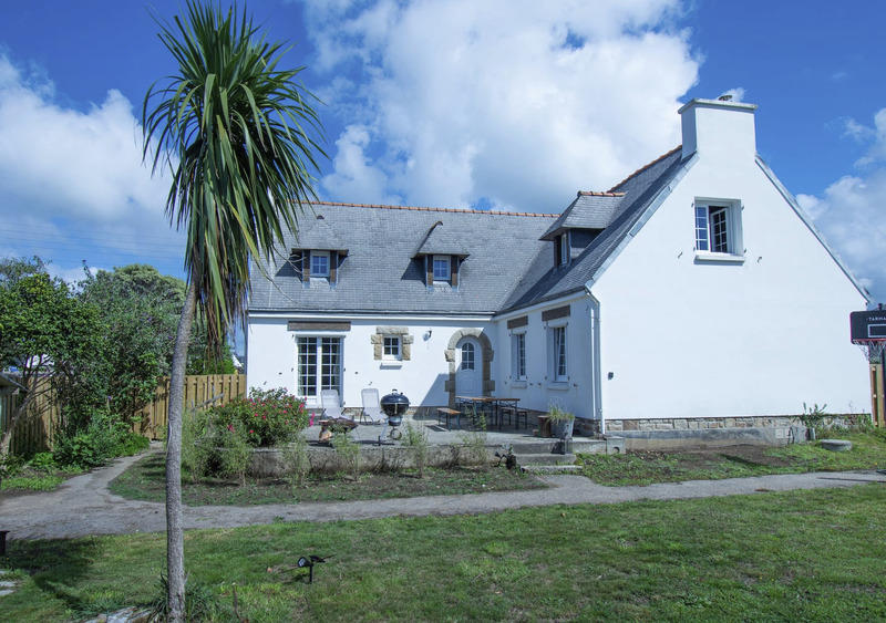 Maison - 140 m² - 8 pièces