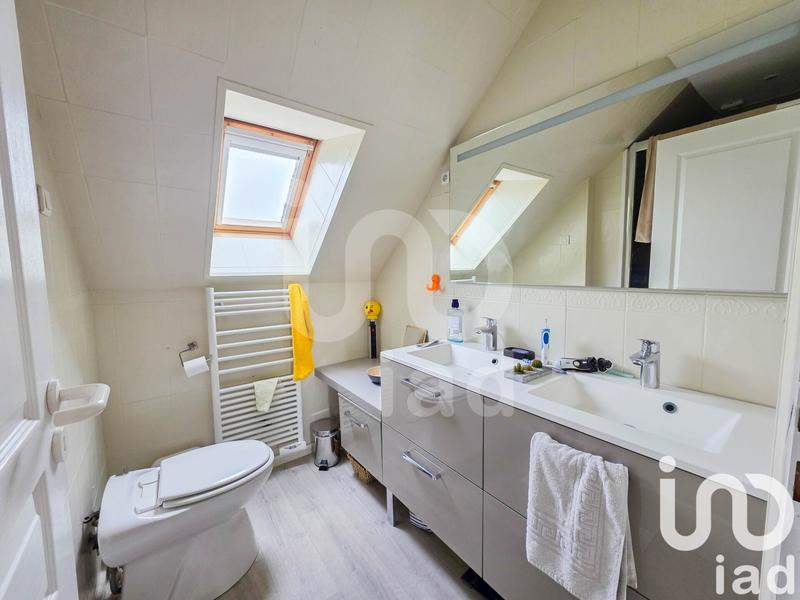 Maison - 198 m² - 8 pièces