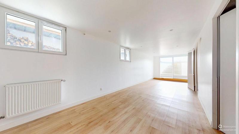 Maison - 180 m² - 8 pièces