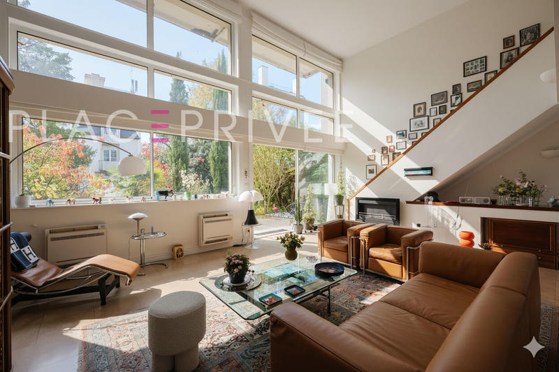 Appartement - 227 m² - 8 pièces